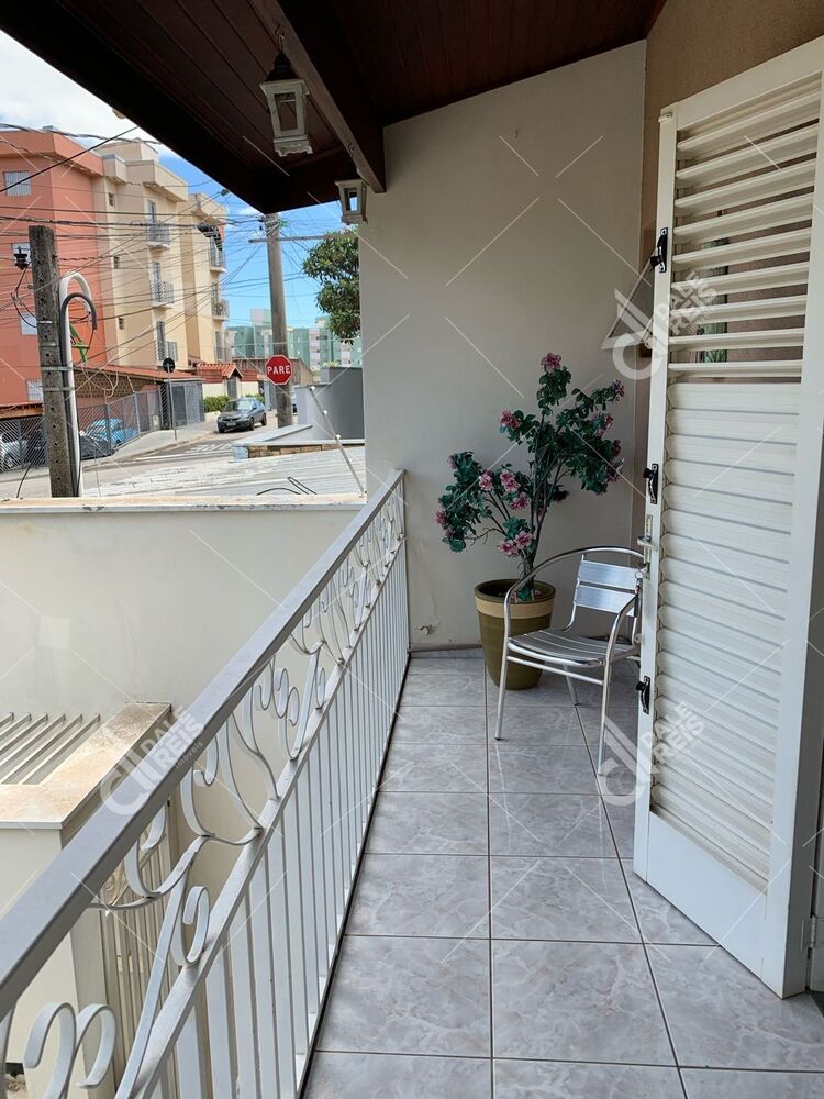 Casa, 2 quartos, 190 m² - Foto 1
