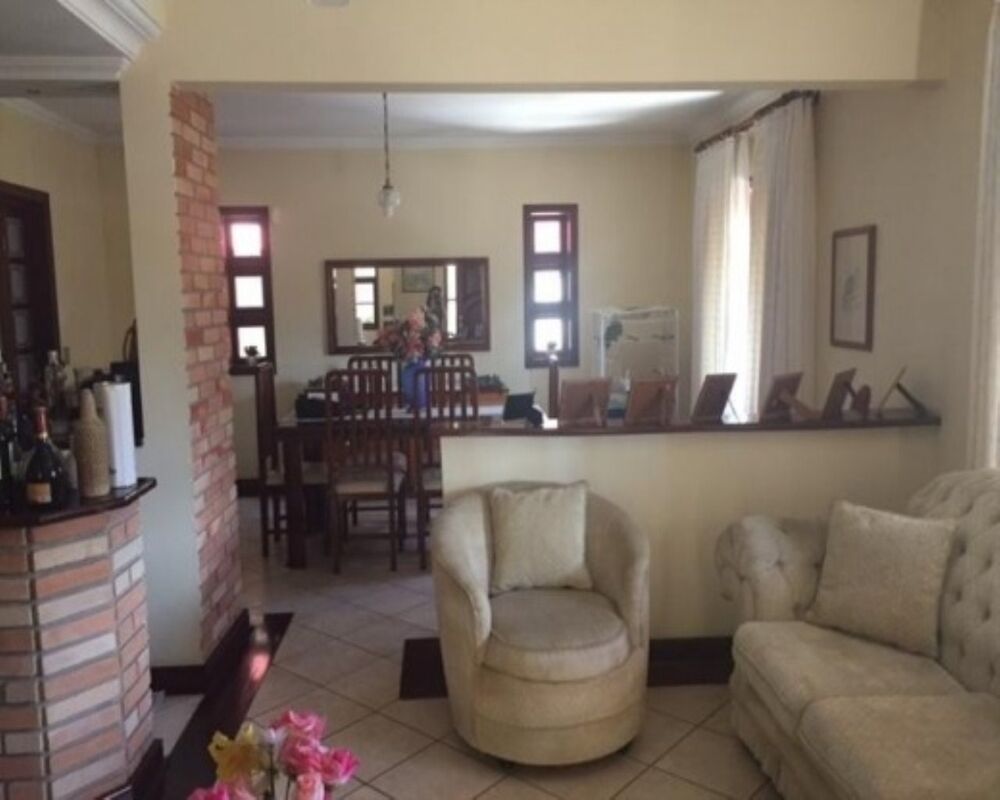 Casa à venda com 5 quartos, 510m² - Foto 2