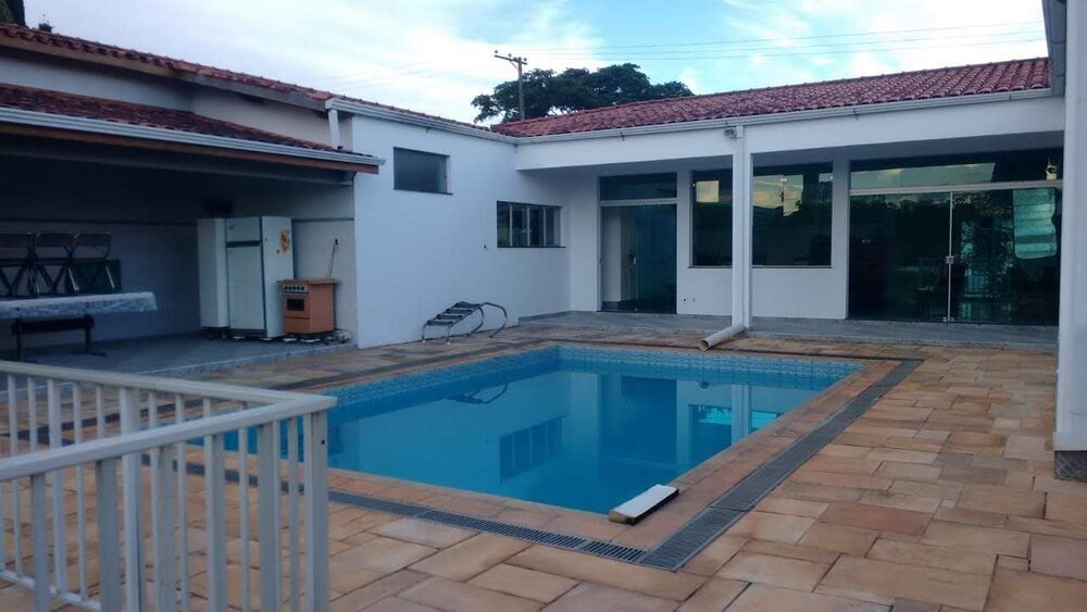 Casa, 3 quartos, 590 m² - Foto 1