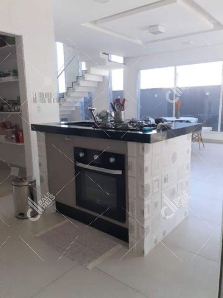 Casa, 3 quartos, 319 m² - Foto 9