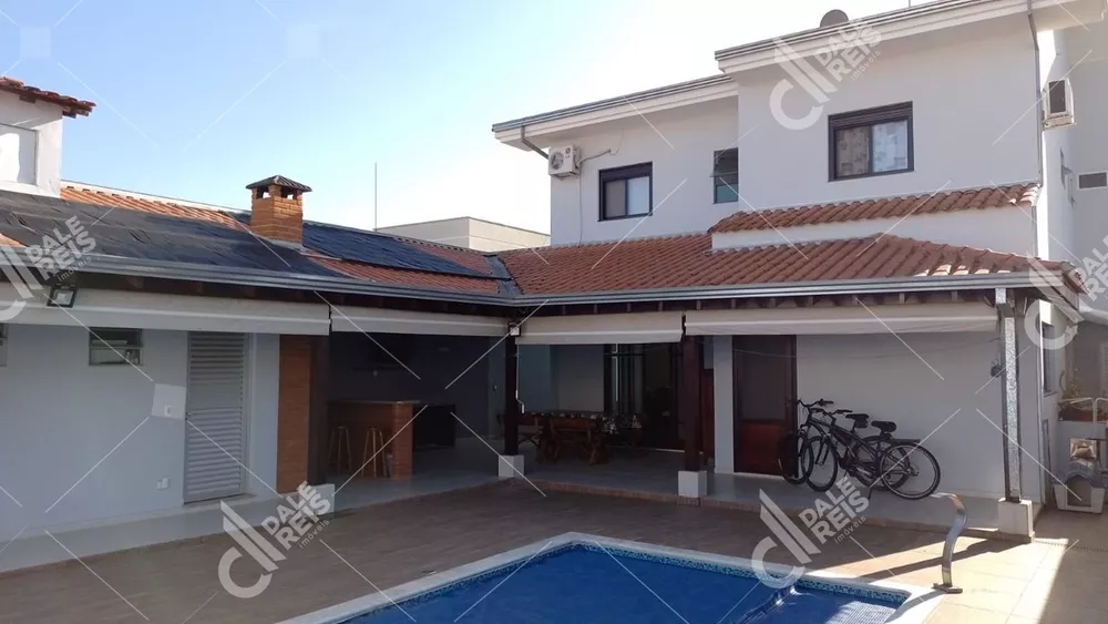 Casa, 4 quartos, 330 m² - Foto 1