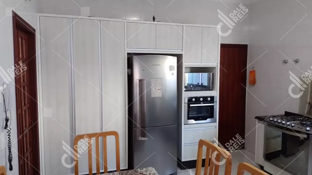 Casa, 4 quartos, 330 m² - Foto 4