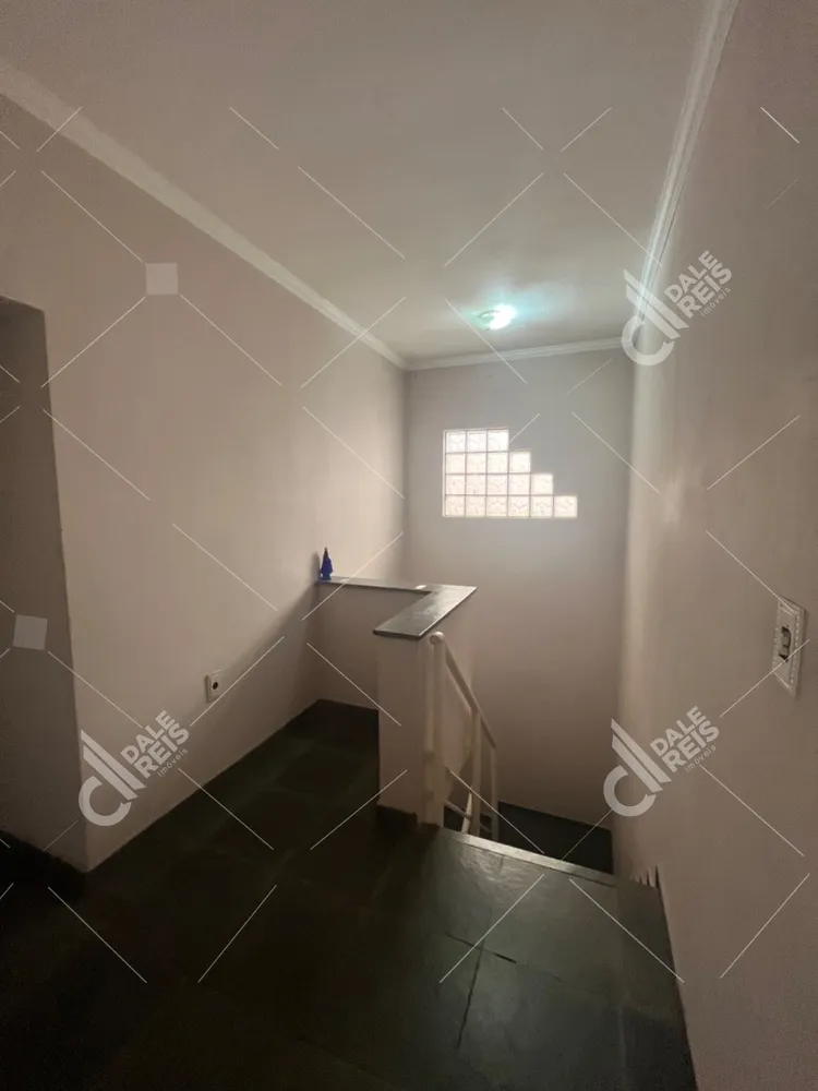 Casa, 4 quartos, 250 m² - Foto 12