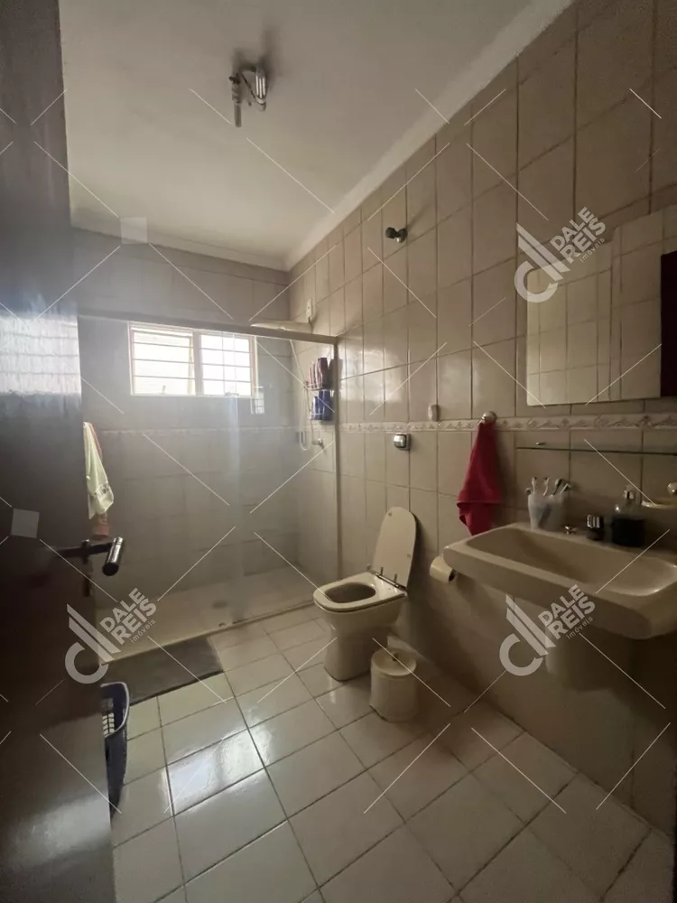Casa, 4 quartos, 250 m² - Foto 11