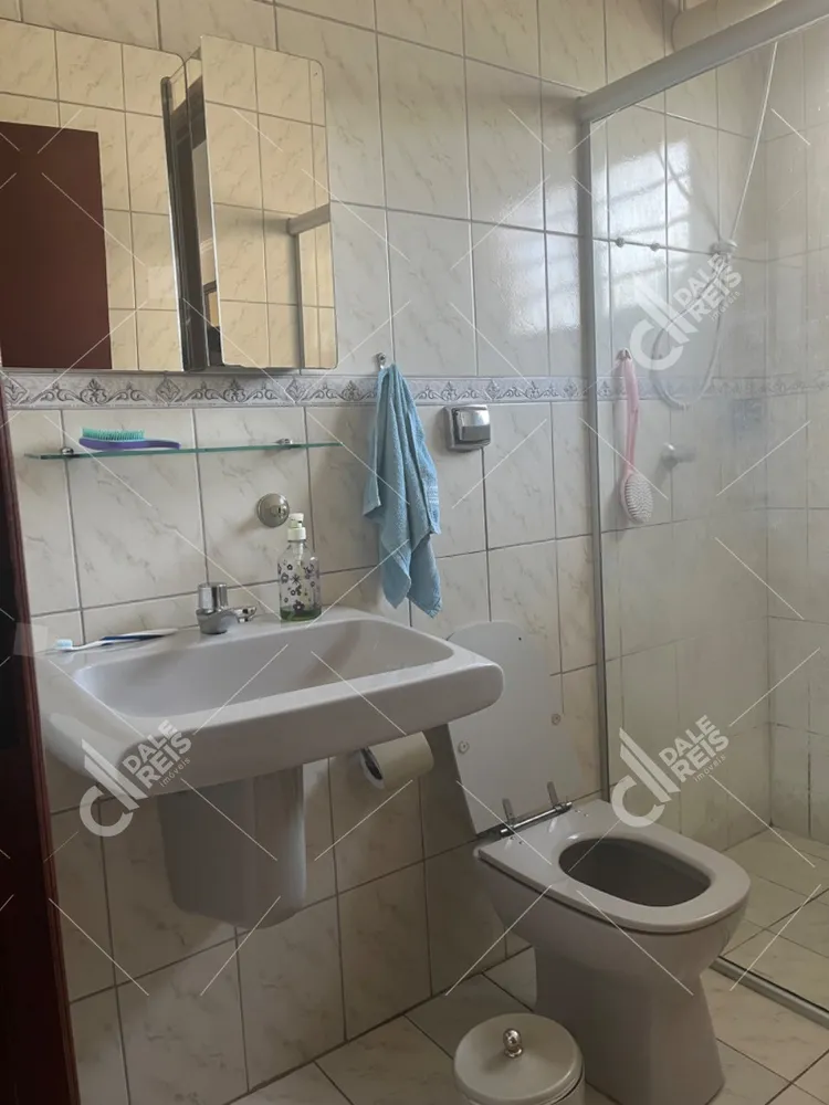 Casa, 4 quartos, 250 m² - Foto 19