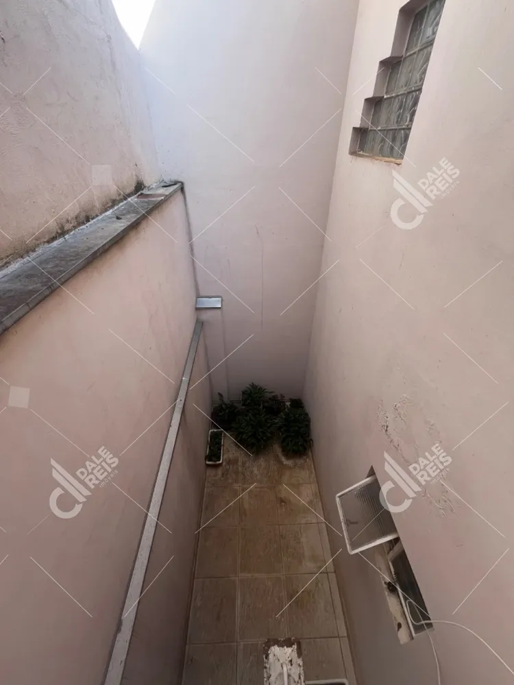 Casa, 4 quartos, 250 m² - Foto 16
