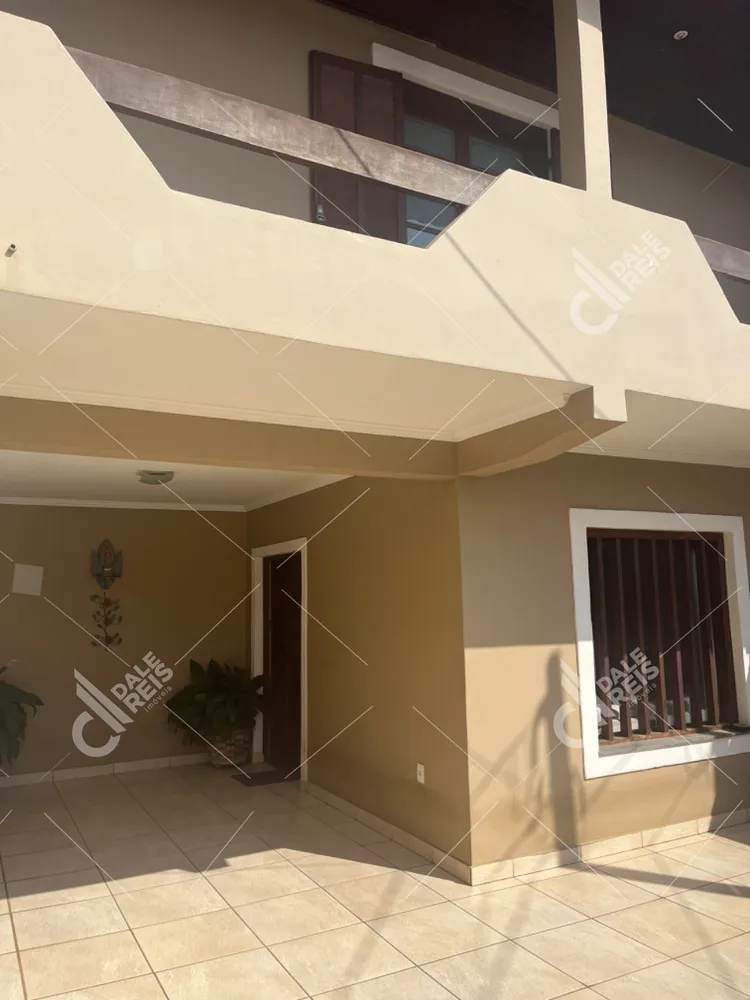 Casa, 4 quartos, 250 m² - Foto 1