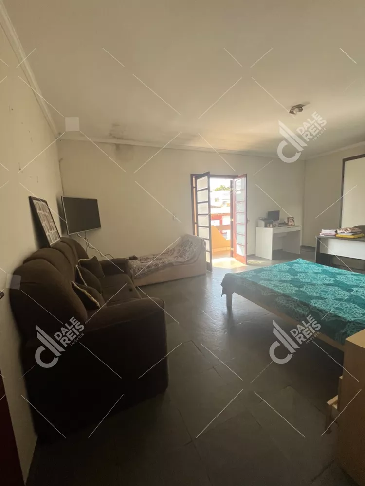 Casa, 4 quartos, 250 m² - Foto 2