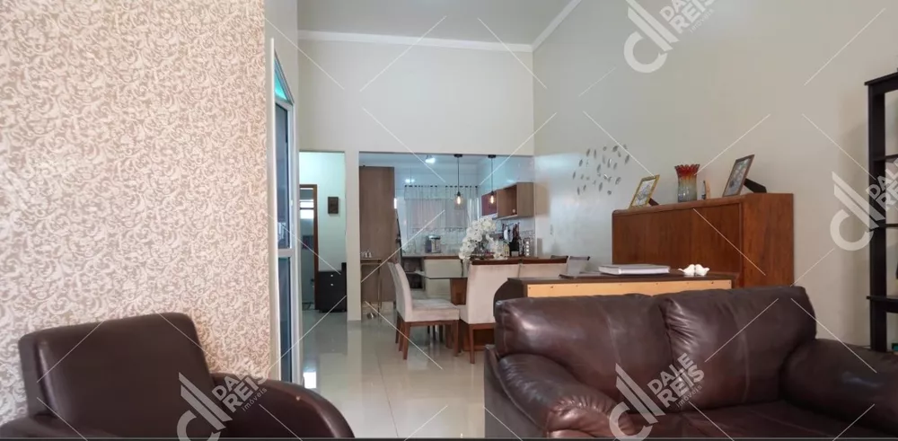 Casa de Condomínio à venda com 3 quartos, 117m² - Foto 2