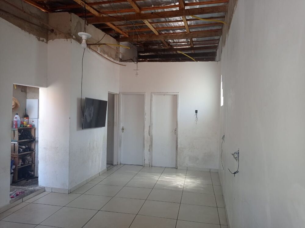 Casa, 5 quartos, 240 m² - Foto 1