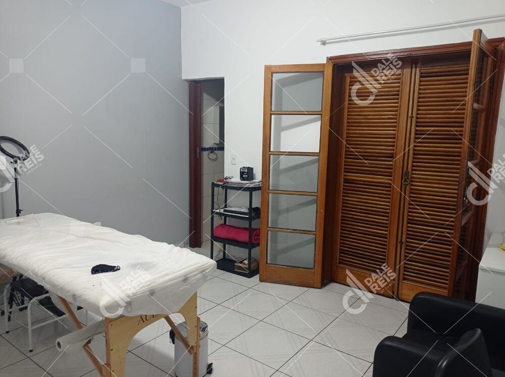 Casa, 5 quartos, 240 m² - Foto 19