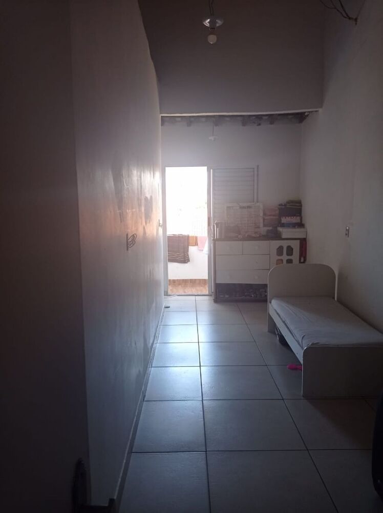 Casa, 5 quartos, 240 m² - Foto 2