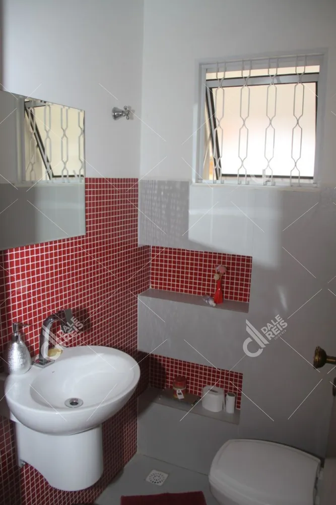 Casa, 3 quartos, 215 m² - Foto 12