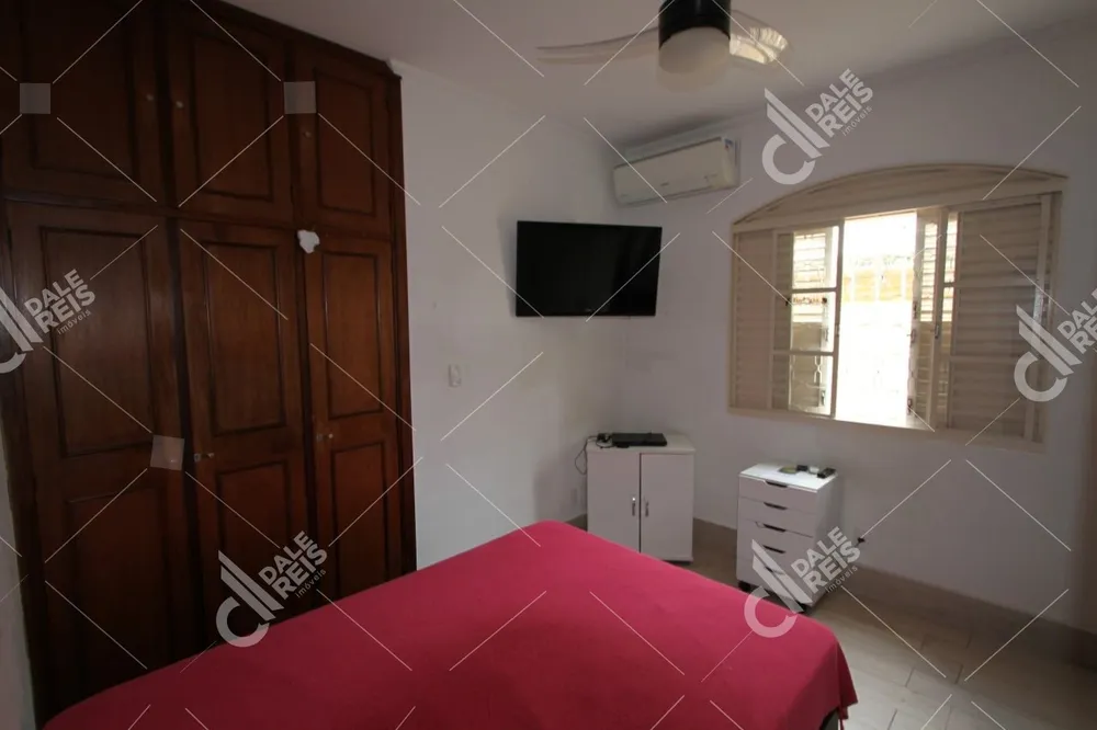 Casa, 3 quartos, 215 m² - Foto 4