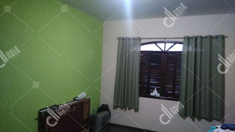 Casa, 3 quartos, 260 m² - Foto 1