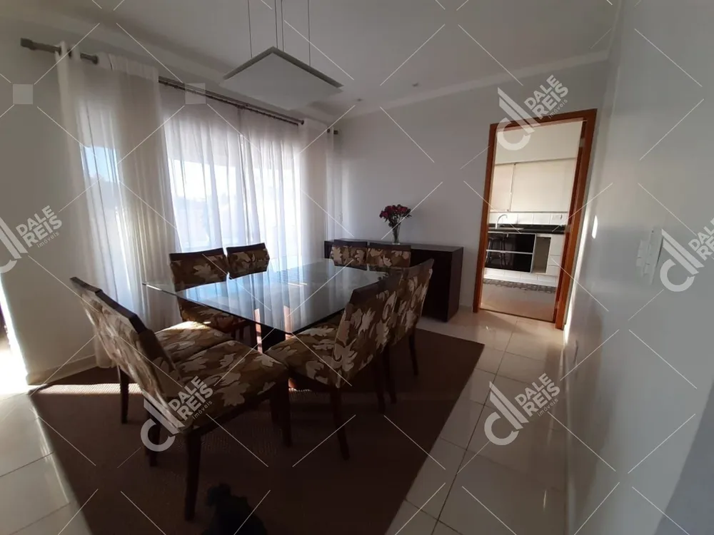 Casa, 4 quartos, 250 m² - Foto 2