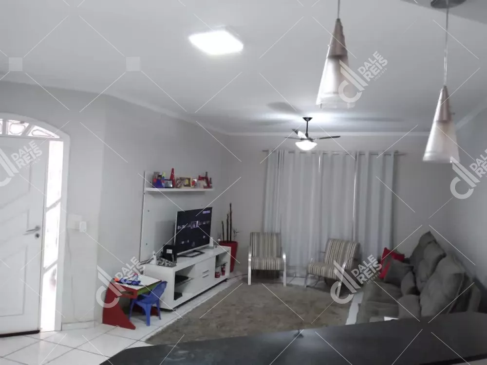 Casa de Condomínio à venda com 5 quartos, 179m² - Foto 1