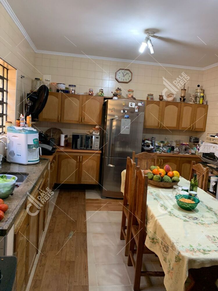 Casa, 3 quartos, 247 m² - Foto 26