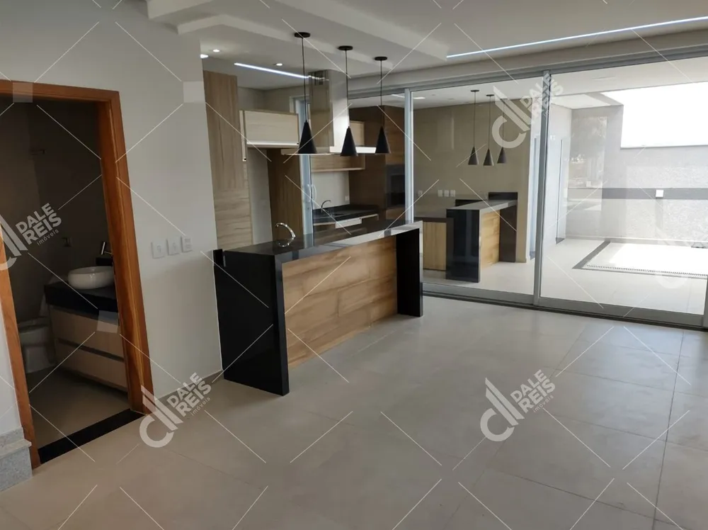 Casa, 3 quartos, 212 m² - Foto 4