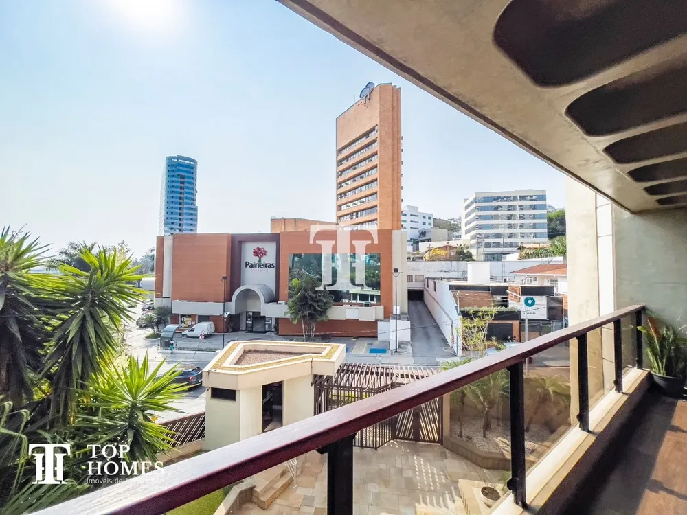 Apartamento, 3 quartos, 228 m² - Foto 1
