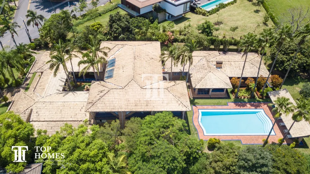 Casa, 6 quartos, 1210 m² - Foto 1