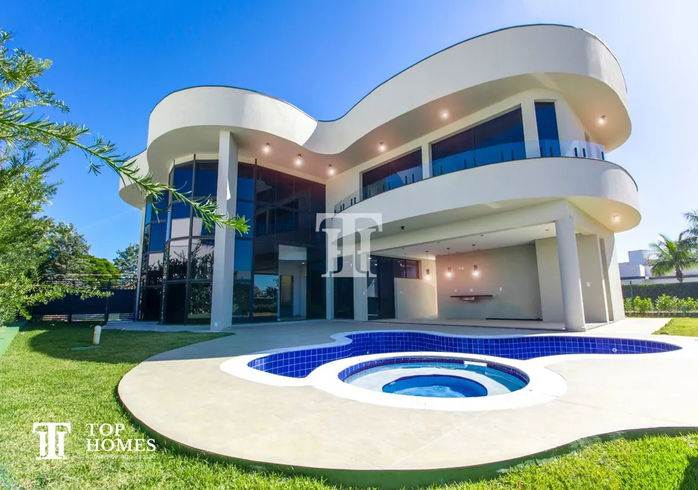 Casa, 4 quartos, 379 m² - Foto 1