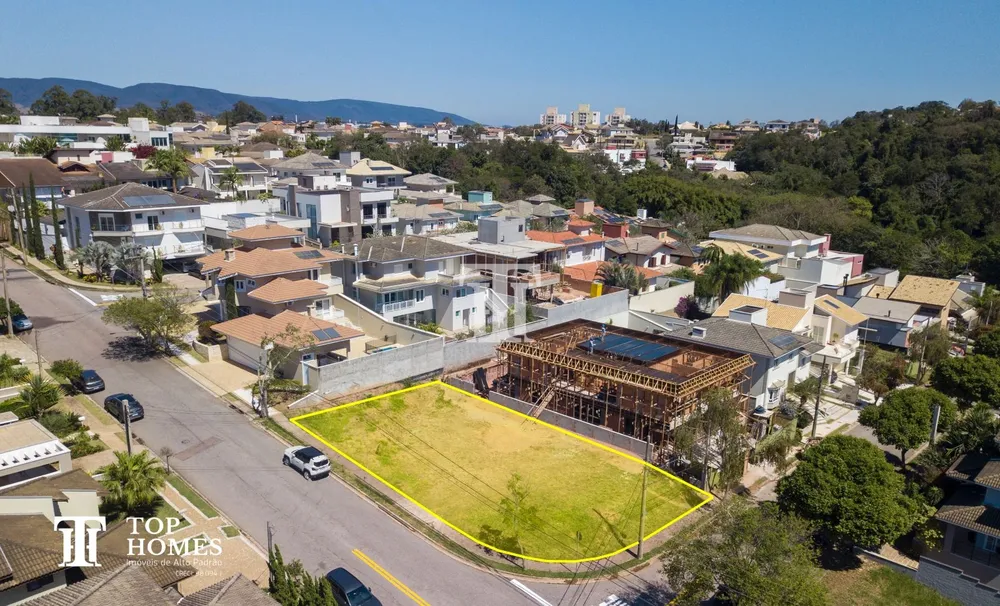 Loteamento e Condomínio, 523 m² - Foto 1