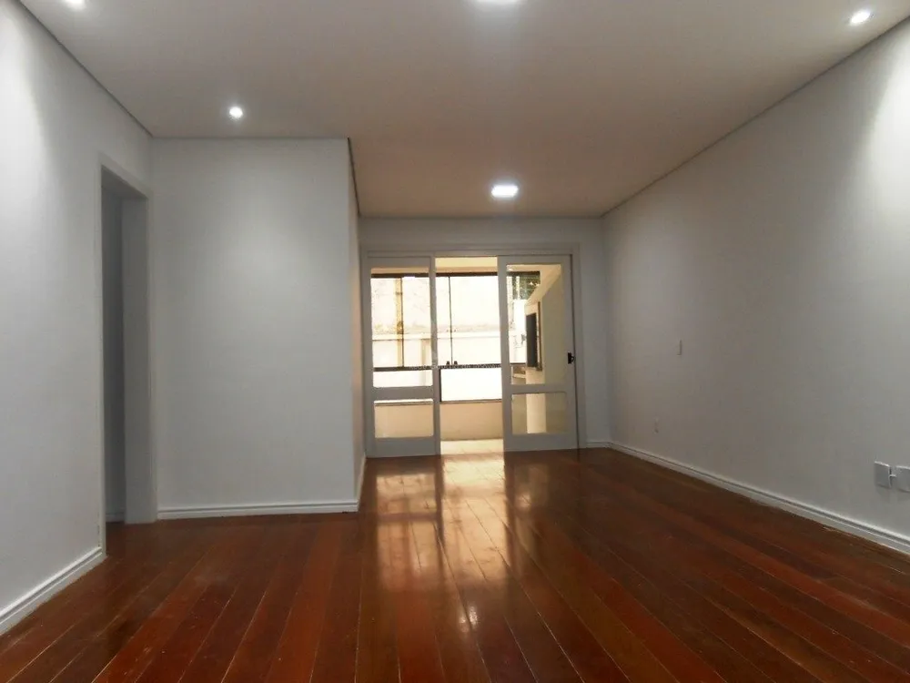 Apartamento, 3 quartos, 142 m² - Foto 2