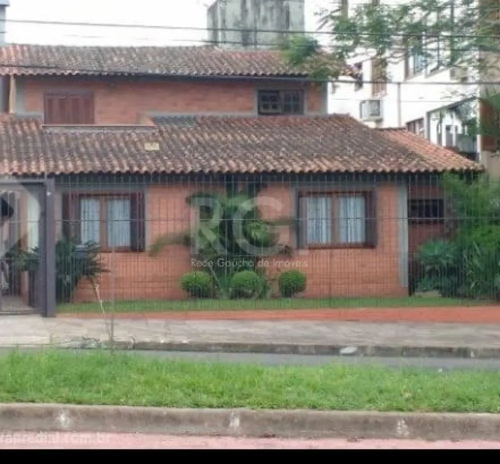 Casa, 3 quartos, 220 m² - Foto 1