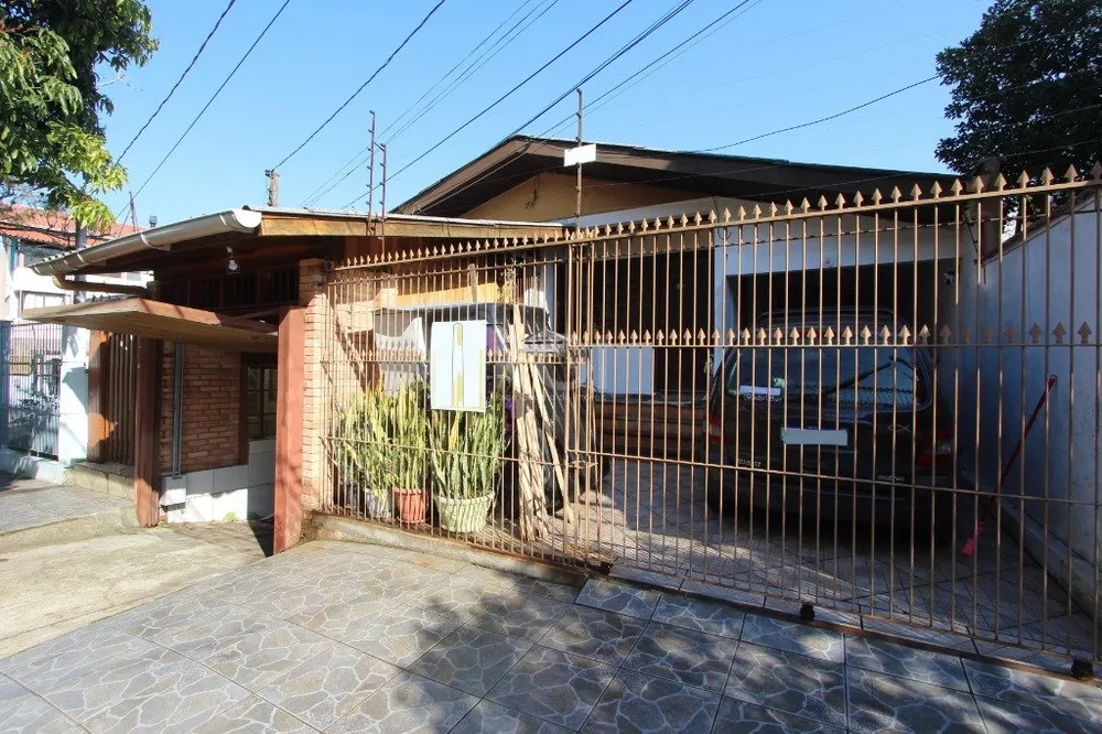 Casa, 3 quartos, 247 m² - Foto 1