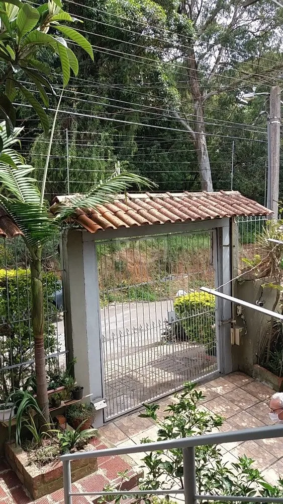 Casa, 3 quartos, 228 m² - Foto 2