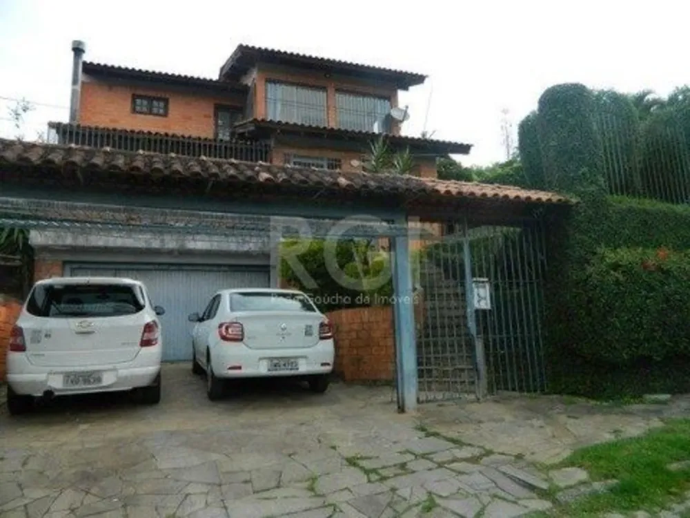 Casa, 5 quartos, 238 m² - Foto 1