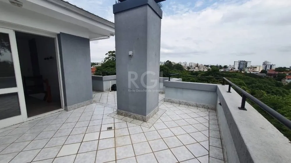 Cobertura, 3 quartos, 223 m² - Foto 1