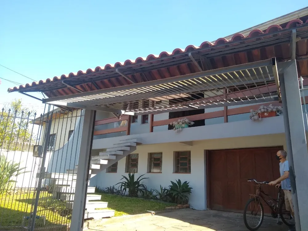Casa, 3 quartos, 200 m² - Foto 1