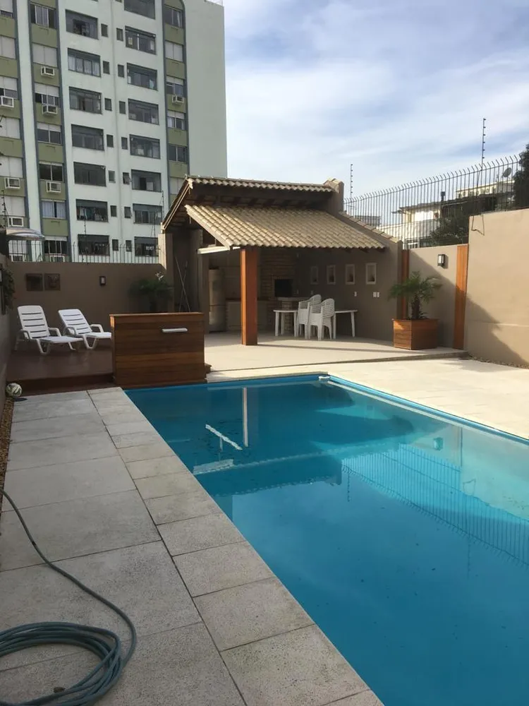 Casa, 3 quartos, 298 m² - Foto 1
