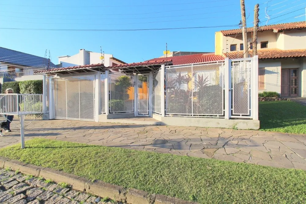 Casa, 4 quartos, 254 m² - Foto 2