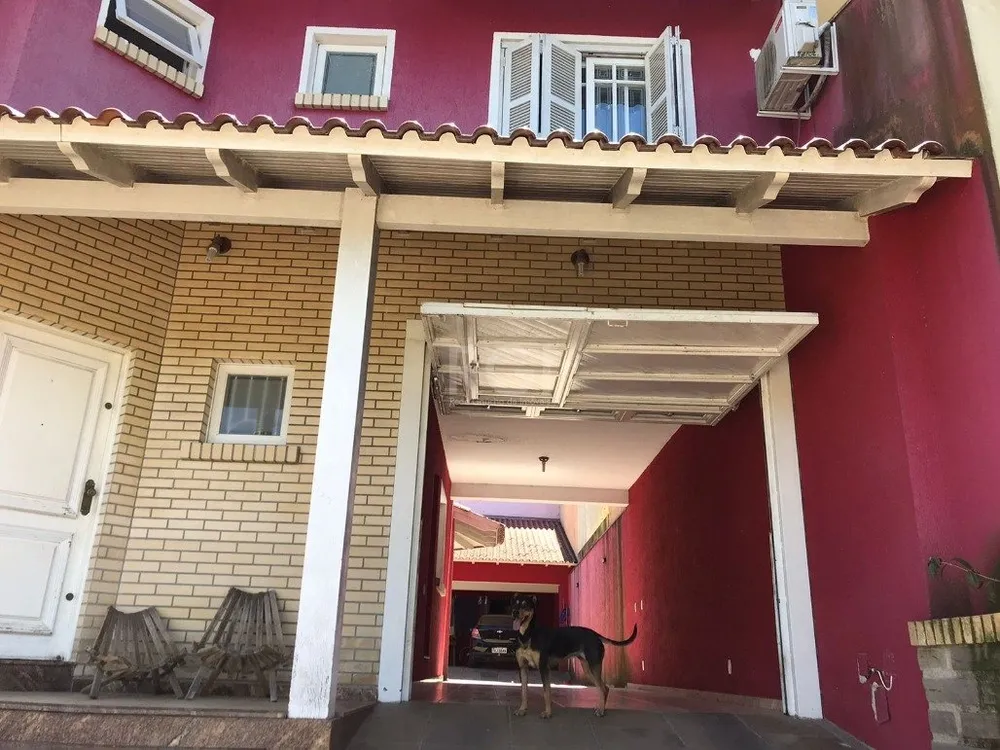 Casa, 3 quartos, 240 m² - Foto 2