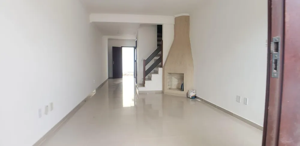 Casa, 3 quartos, 87 m² - Foto 2