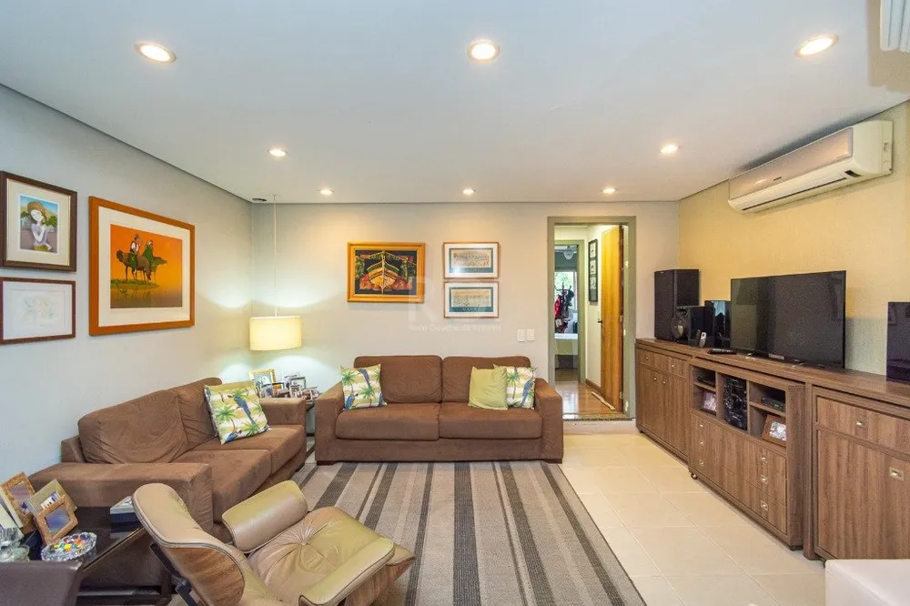 Cobertura, 3 quartos, 214 m² - Foto 1