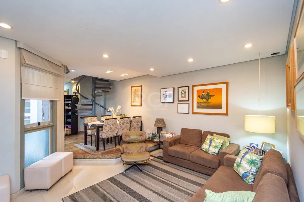 Cobertura, 3 quartos, 214 m² - Foto 2
