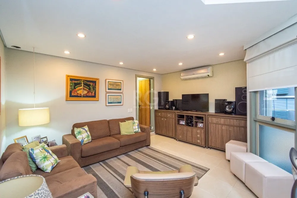 Cobertura, 3 quartos, 214 m² - Foto 3