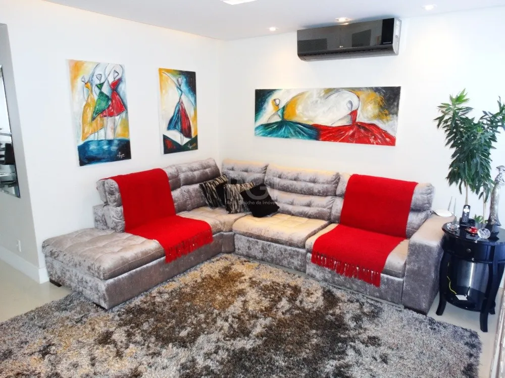 Casa, 3 quartos, 244 m² - Foto 1
