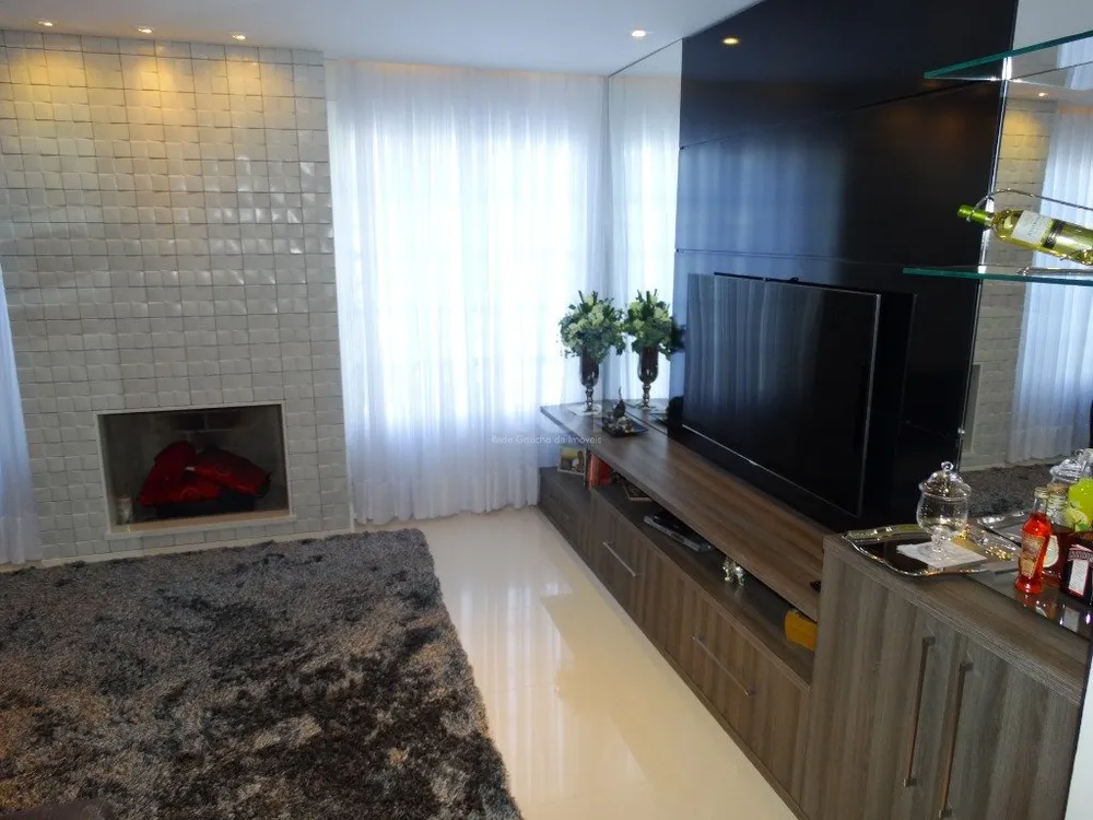 Casa, 3 quartos, 244 m² - Foto 2