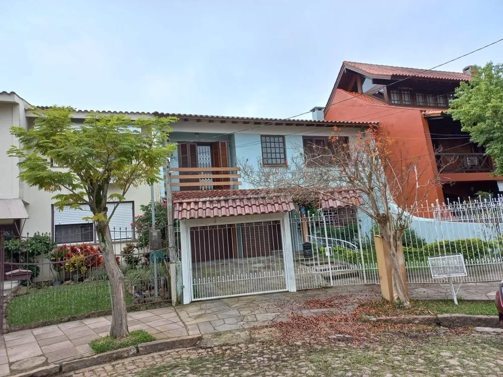 Casa, 4 quartos, 260 m² - Foto 1