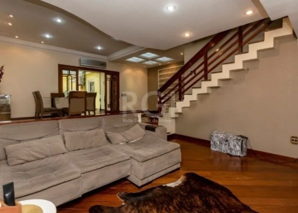 Casa, 5 quartos, 250 m² - Foto 4