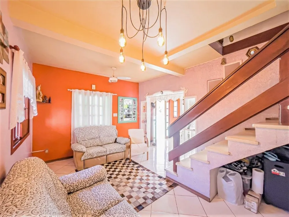 Casa, 3 quartos, 272 m² - Foto 1