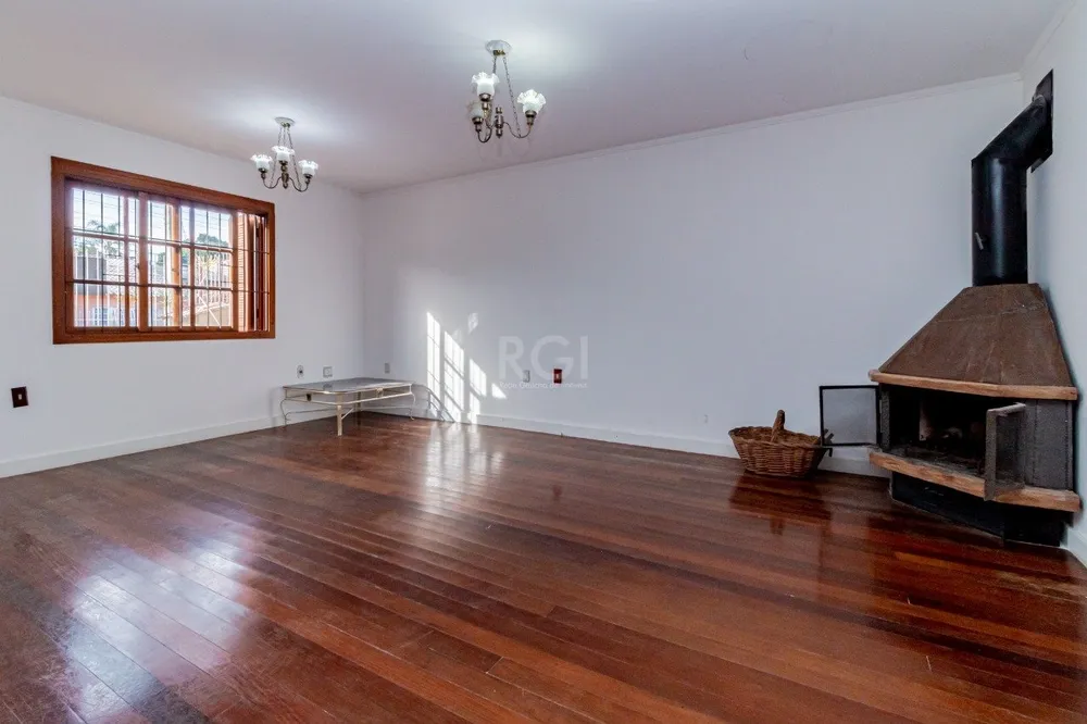 Casa, 6 quartos, 288 m² - Foto 2