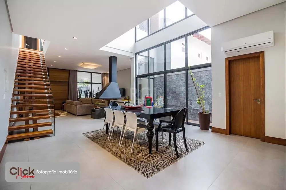 Casa, 4 quartos, 370 m² - Foto 1