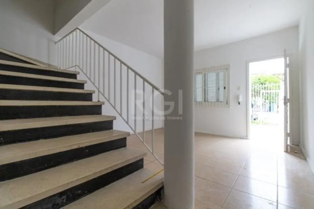 Casa, 4 quartos, 230 m² - Foto 1