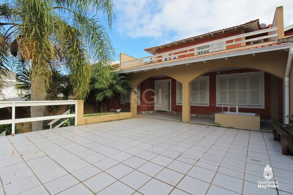 Casa, 6 quartos, 289 m² - Foto 1